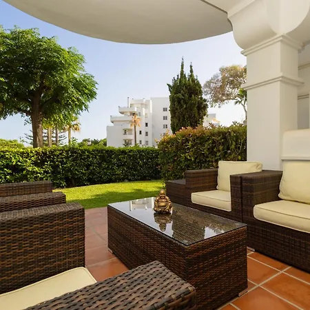 Apartment Apartment, With Large Terrace And Garden, Close To Golf And The Beach, In Guadalmina, Marbella